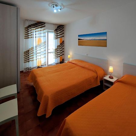 Casa Bivi - Apartments With 1 And 2 Bedrooms - Click Here For More Availabilities Lignano Sabbiadoro Eksteriør billede