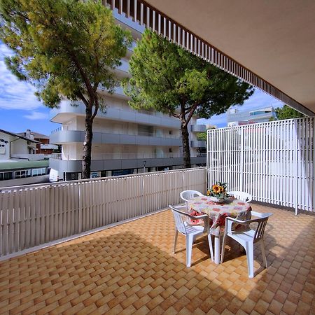Casa Bivi - Apartments With 1 And 2 Bedrooms - Click Here For More Availabilities Lignano Sabbiadoro Eksteriør billede