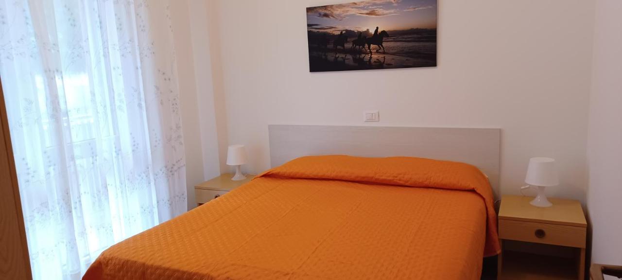 Casa Bivi - Apartments With 1 And 2 Bedrooms - Click Here For More Availabilities Lignano Sabbiadoro Eksteriør billede