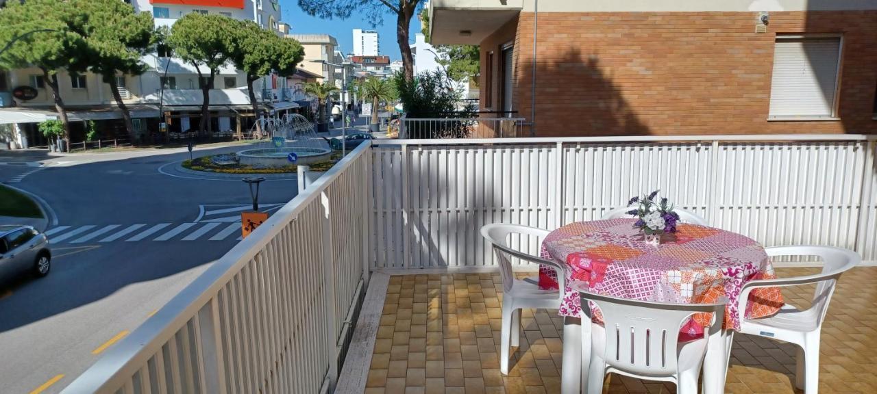 Casa Bivi - Apartments With 1 And 2 Bedrooms - Click Here For More Availabilities Lignano Sabbiadoro Eksteriør billede