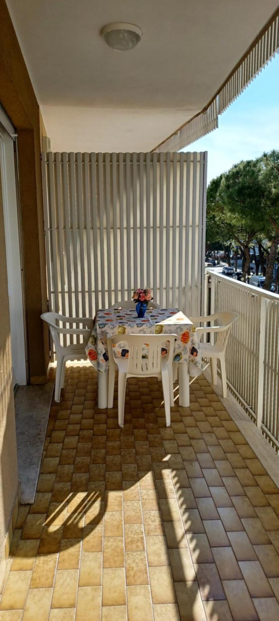 Casa Bivi - Apartments With 1 And 2 Bedrooms - Click Here For More Availabilities Lignano Sabbiadoro Eksteriør billede