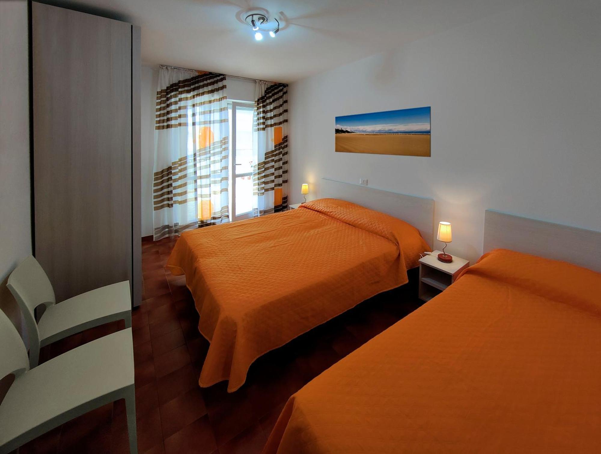 Casa Bivi - Apartments With 1 And 2 Bedrooms - Click Here For More Availabilities Lignano Sabbiadoro Eksteriør billede