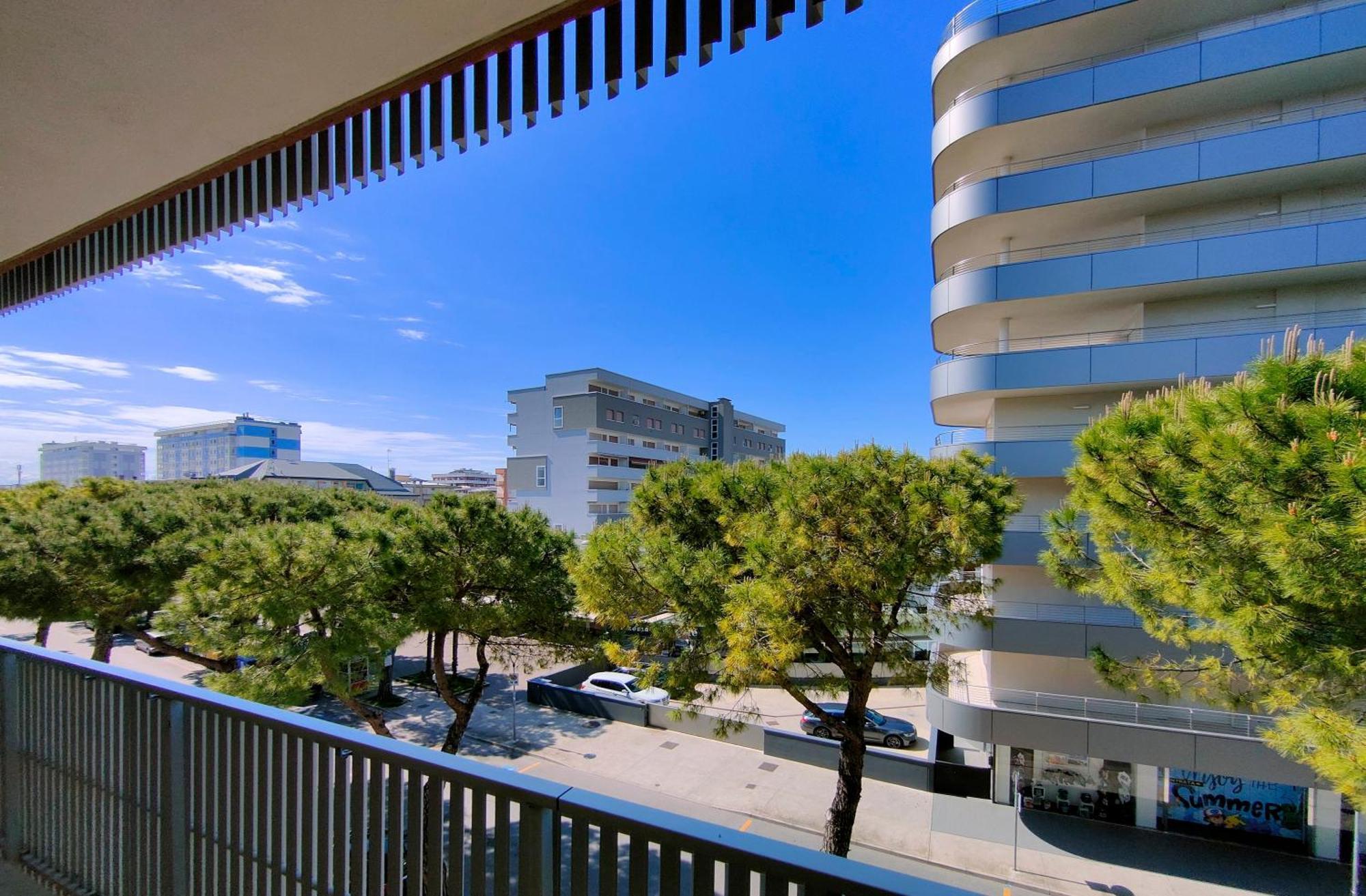 Casa Bivi - Apartments With 1 And 2 Bedrooms - Click Here For More Availabilities Lignano Sabbiadoro Eksteriør billede